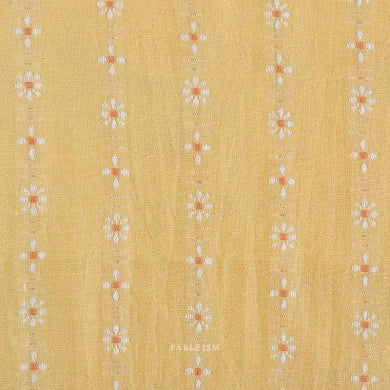 Daisies in Buttercup